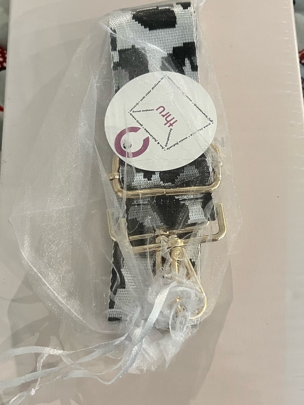 Silver Leopard Print Bag Strap with Gold Hardware - New in Orig Packaging - Picture 4 of 9